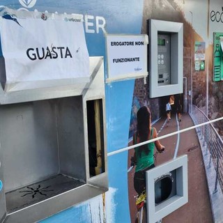 Vandali in azione al Prino, la casetta dell'acqua resta fuori servizio Vandali in azione al Prino, la casetta dell'acqua resta fuori servizio