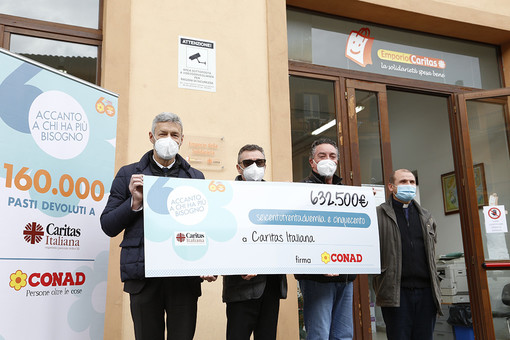 Conad dona 15.600 € alla Diocesi di Ventimiglia Sanremo per aiutare le famiglie in difficoltà