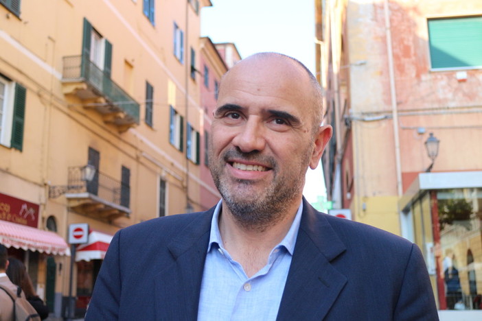 Imperia, Guido Abbo formula il 'Teorema di via Cascione': "Una follia la riapertura" Imperia, Guido Abbo formula il 'Teorema di via Cascione': "Una follia la riapertura"