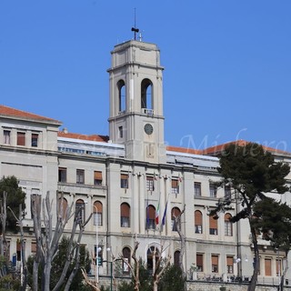 Imperia: sostituzione delle carte di identità elettroniche difettose, il Comune invita i cittadini a prendere appuntamento