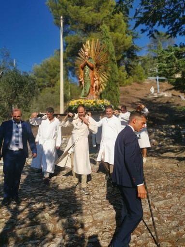 Festa della Natività di Maria nel Santuario Nostra Signora dell’Oliveto a Chiusavecchia (foto) Festa della Natività di Maria nel Santuario Nostra Signora dell’Oliveto a Chiusavecchia (foto)