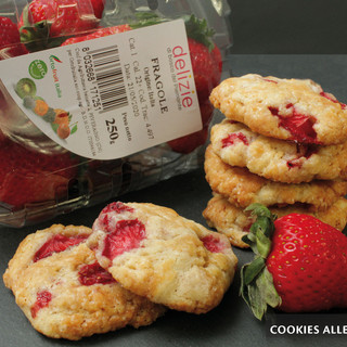 I MercoledìVeg di Ortofruit oggi propongono la deliziosa ricetta dei cookies alle fragole