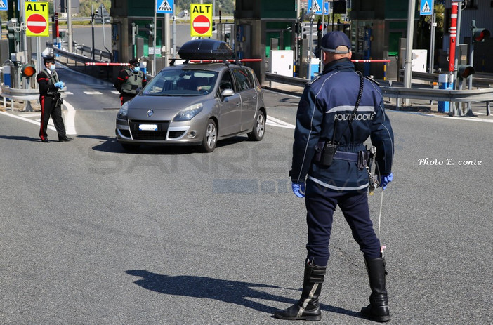 Il bilancio dei controlli in provincia: verifiche su oltre 5 mila autocertificazioni, i multati sono 244