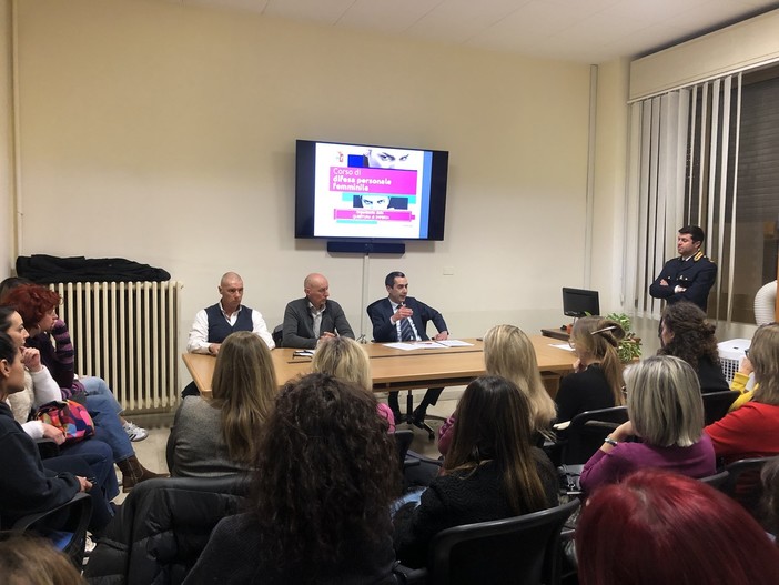 Imperia, 37 donne iscritte al corso di difesa personale gratuito