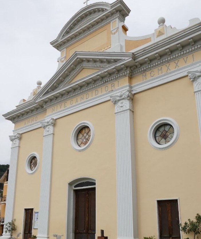 San Bartolomeo al Mare in lutto per la scomparsa della piccola Vittoria San Bartolomeo al Mare in lutto per la scomparsa della piccola Vittoria