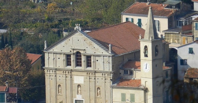 Crolla una tomba privata: chiuso il cimitero di Moltedo Crolla una tomba privata: chiuso il cimitero di Moltedo
