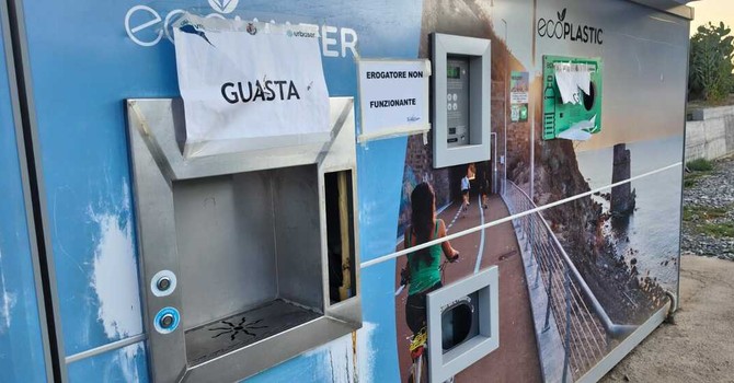 Vandali in azione al Prino, la casetta dell'acqua resta fuori servizio Vandali in azione al Prino, la casetta dell'acqua resta fuori servizio