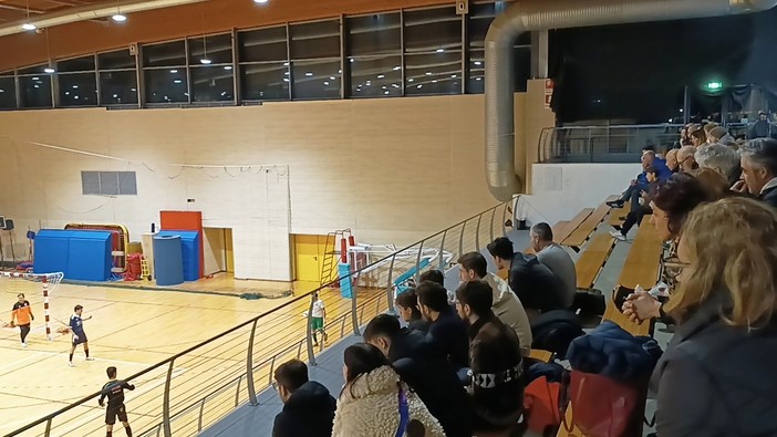 CALCIO A 5, SERIE C. M.A.C.S. corsara a Ventimiglia, Caramagna resta in scia. Cade La Fondura