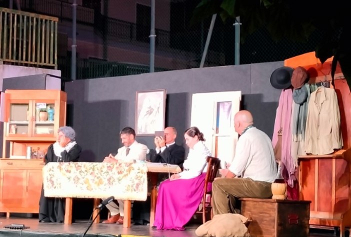 Aurigo celebra il teatro dialettale con una rassegna di successo Aurigo celebra il teatro dialettale con una rassegna di successo