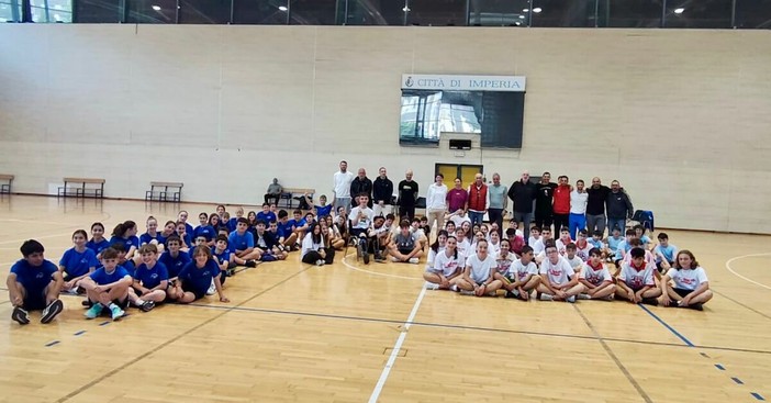 Pallapugno leggera, oltre 100 partecipanti ai Campionati Studenteschi provinciali di Imperia Pallapugno leggera, oltre 100 partecipanti ai Campionati Studenteschi provinciali di Imperia