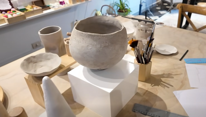 La ceramica prende forma con Anna Galleri al Circolo Parasio (Video) La ceramica prende forma con Anna Galleri al Circolo Parasio (Video)
