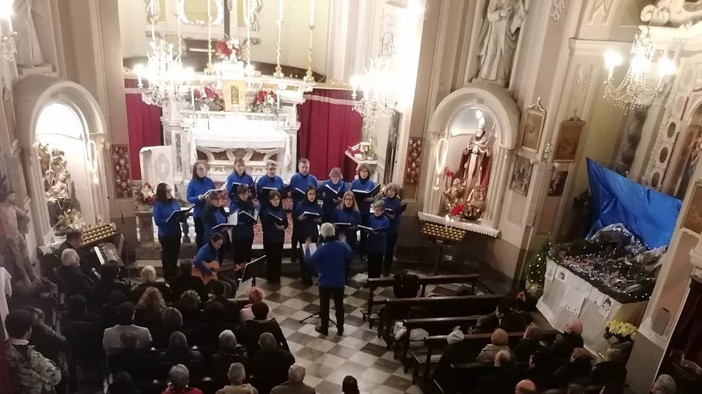Montegrosso Pian Latte, la Pro Loco dona 3 mila euro all'Associazione Pro Gloria