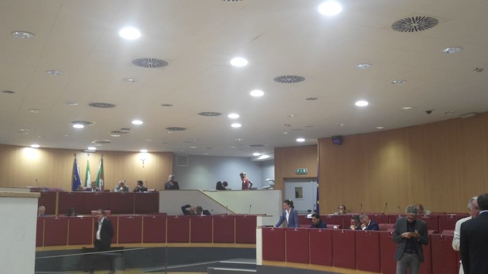 Regione: il consiglio approva la mozione per la formazione del censimento degli immobili con amianto in Liguria