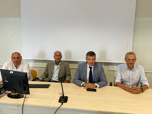 Fondazione Carige per Asl 1, in arrivo strumenti elettromedicali per il reparto di Pediatria-Neonatologia Fondazione Carige per Asl 1, in arrivo strumenti elettromedicali per il reparto di Pediatria-Neonatologia