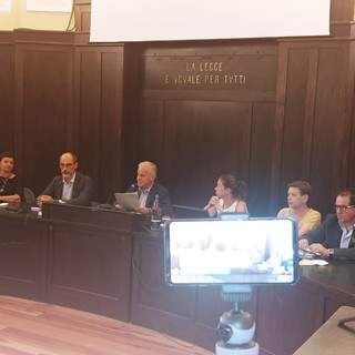 Imperia: un anno di amministrazione Scajola, il Sindaco raduna i suoi e elenca i risultati raggiunti (foto e video)