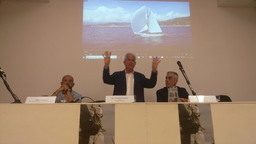 Imperia: Olioliva, il Sindaco avverte gli organizzatori "La manifestazione non può diventare una fiera, presentino un progetto compatibile con lo sviluppo della città" (video) Imperia: Olioliva, il Sindaco avverte gli organizzatori "La manifestazione non può diventare una fiera, presentino un progetto compatibile con lo sviluppo della città" (video)