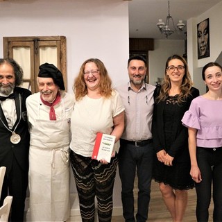 Tutto esaurito per la cena con i fiori del Ristorante Cado di Cosio di Arroscia. (Fotogallery)