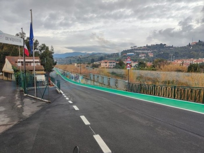 Imperia, i lavori della ciclabile fanno infuriare gli abitanti di Piani Imperia, i lavori della ciclabile fanno infuriare gli abitanti di Piani