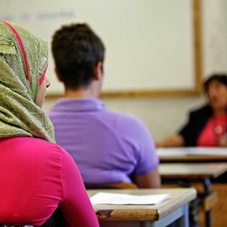 Il Circolo Acli di Caramagna insegna l'italiano per l'integrazione degli stranieri nella comunità locale
