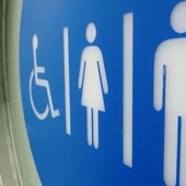 A Diano Marina bagni pubblici e nei bar "off limits" per i disabili: "O rotti o troppo piccoli" A Diano Marina bagni pubblici e nei bar "off limits" per i disabili: "O rotti o troppo piccoli"