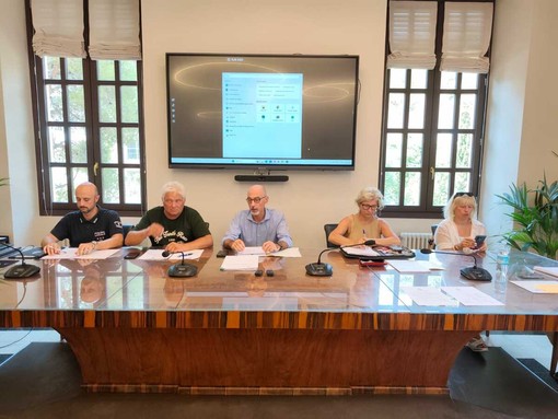 Sicurezza e "Presidio Amico" : scontro sul compenso ai "volontari". Le opposizioni contestano il progetto Sicurezza e "Presidio Amico" : scontro sul compenso ai "volontari". Le opposizioni contestano il progetto