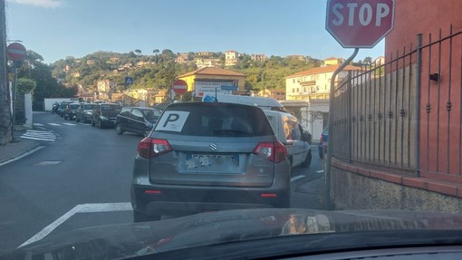 IL PUNTO. Come è possibile che un incidente in via Airenti abbia bloccato tutta Porto Maurizio per oltre un'ora?