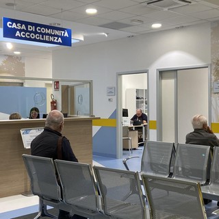 Sanità in piazza, punti informativi e ambulatori mobili in tour