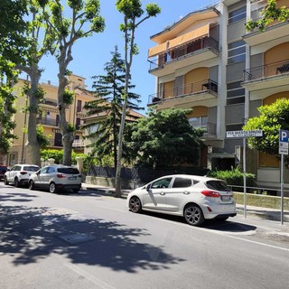 Mercato immobiliare, estate calda nel Golfo dianese: cresce l’interesse per le case da riqualificare (Video)