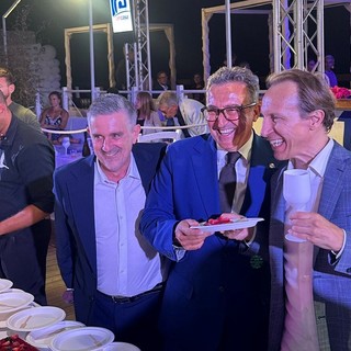 Caricasa festeggia 10 anni con Isah, una serata di beneficenza con Cristiano Militello