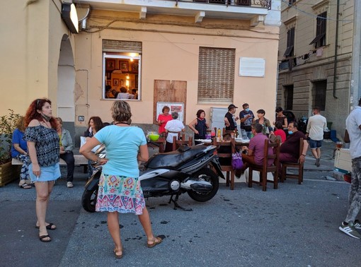 Cena solidale all'arci camalli dedicata ai beneficiari dei pacchi alimentari di Imperia Solidale (foto) Cena solidale all'arci camalli dedicata ai beneficiari dei pacchi alimentari di Imperia Solidale (foto)