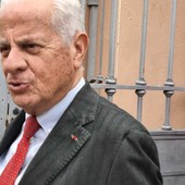 Scajola, il gip archivia l’inchiesta per l’uso di auto e autista comunale per la legale del sindaco