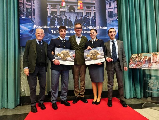 L'imperiese Benedusi  firma il calendario della Polizia di Stato 2026 (Video)