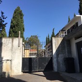 Furti nei cimiteri a Imperia, la denuncia “straziante” di un giovane papà: “Giochi e addobbi rubati dal loculo di mio figlio" Furti nei cimiteri a Imperia, la denuncia “straziante” di un giovane papà: “Giochi e addobbi rubati dal loculo di mio figlio"