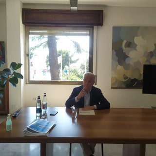Imperia: due anni di amministrazione Scajola, il sindaco: "Sulle opere pubbliche investiti 70 milioni". Sui conti pubblici, "Siamo in terapia semi intensiva, ma sulla strada giusta" (video) Imperia: due anni di amministrazione Scajola, il sindaco: "Sulle opere pubbliche investiti 70 milioni". Sui conti pubblici, "Siamo in terapia semi intensiva, ma sulla strada giusta" (video)