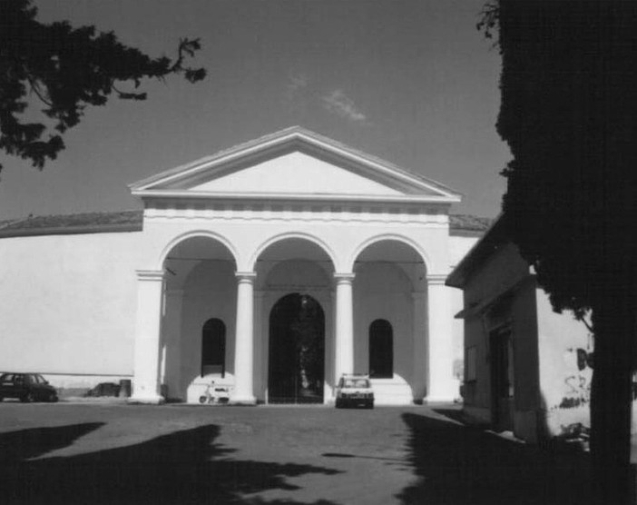 10 LUGLIO 1992. Poliziotti scoprono arsenale della Seconda Guerra: decine di casse con proiettili ed esplosivi nascoste nel cimitero di Oneglia