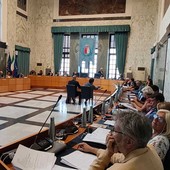 Scajola denuncia Bracco per diffamazione aggravata a mezzo stampa, l'opposizione insorge Scajola denuncia Bracco per diffamazione aggravata a mezzo stampa, l'opposizione insorge
