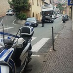 IL PUNTO. Imperia, basta un incidente a Castelvecchio per paralizzare il traffico: ora serve un vero Piano della viabilità IL PUNTO. Imperia, basta un incidente a Castelvecchio per paralizzare il traffico: ora serve un vero Piano della viabilità