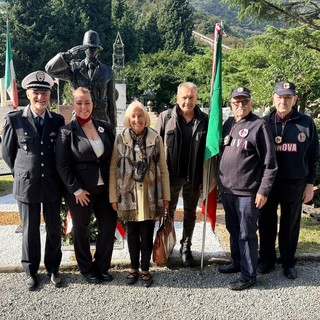 Genova, a Staglieno la commemorazione dei defunti della polizia locale: presente anche Diano Marina Genova, a Staglieno la commemorazione dei defunti della polizia locale: presente anche Diano Marina
