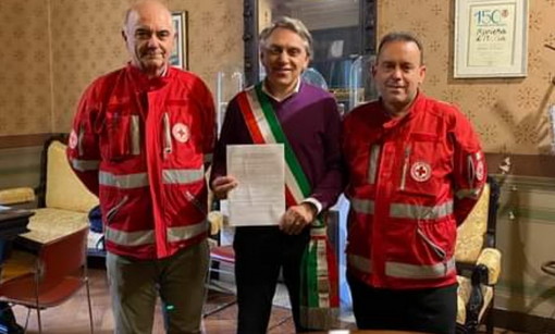 Firmata nuova convenzione per la sede della CRI di Pieve di Teco, Alessandri: "Il mio ultimo atto formale come Sindaco" Firmata nuova convenzione per la sede della CRI di Pieve di Teco, Alessandri: "Il mio ultimo atto formale come Sindaco"