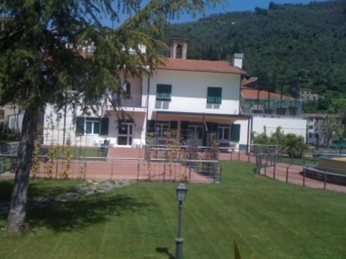 Dolcedo: conclusa la prima fase di vaccinazione anti Covid-19 alla 'Casa di Riposo San Giuseppe' Dolcedo: conclusa la prima fase di vaccinazione anti Covid-19 alla 'Casa di Riposo San Giuseppe'
