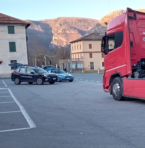 Divieto ai tir sulla Statale 28,  controlli serrati a Nava per garantire la sicurezza