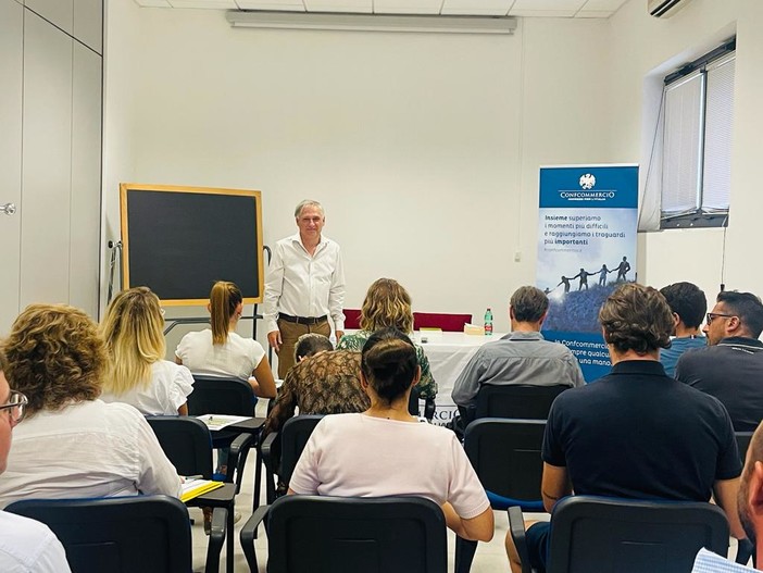 Al via un nuovo corso per agenti immobiliari della Confcommercio di Imperia Al via un nuovo corso per agenti immobiliari della Confcommercio di Imperia