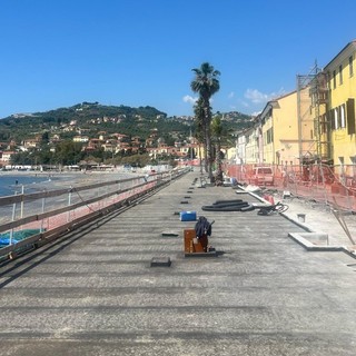 Passeggiata di Borgo Prino, altri 141 mila euro. Palazzo civico spiega: "Migliorie necessarie per un’opera duratura"