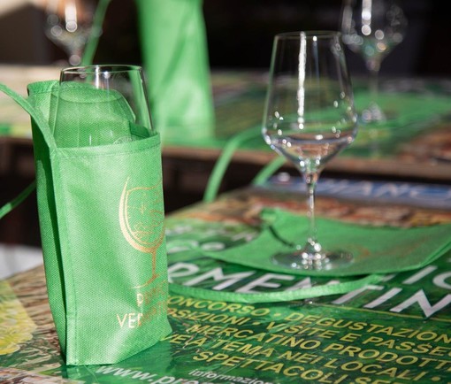 Cento etichette da sette regioni candidate al 30° Premio Vermentino di Diano Castello