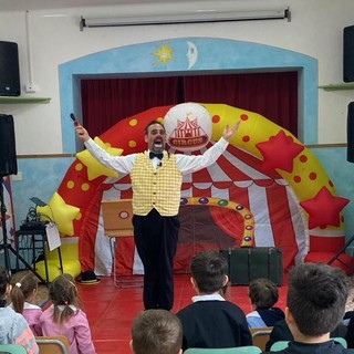 Valle Arroscia, le Pro loco regalano un carnevale indimenticabile ai bimbi delle scuole di Pornassio