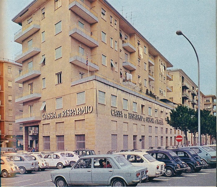 ACCADDE OGGI, 5 SETTEMBRE 1986. Ancora senza esito la caccia ai 9 rapinatori che hanno svuotato il caveau della Carige di Oneglia ACCADDE OGGI, 5 SETTEMBRE 1986. Ancora senza esito la caccia ai 9 rapinatori che hanno svuotato il caveau della Carige di Oneglia