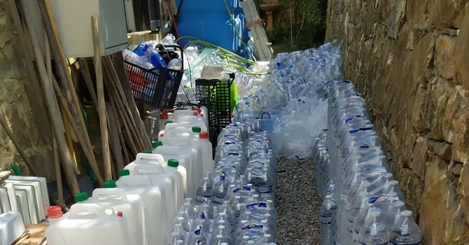 Santa Brigida e Cà dei Pirei senz’acqua dal 31 luglio, la rabbia degli abitanti: “Sembra di vivere un incubo” Santa Brigida e Cà dei Pirei senz’acqua dal 31 luglio, la rabbia degli abitanti: “Sembra di vivere un incubo”