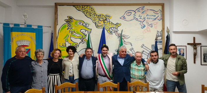 Cosio d'Arroscia: primo consiglio comunale guidato dal sindaco Antonio Galante (foto) Cosio d'Arroscia: primo consiglio comunale guidato dal sindaco Antonio Galante (foto)
