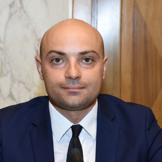 Imperia: acquisto di un immobile da parte del Comune, la preoccupazione del Consigliere Davide La Monica Imperia: acquisto di un immobile da parte del Comune, la preoccupazione del Consigliere Davide La Monica