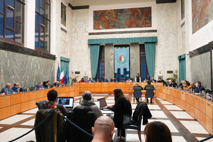 Continua l’impasse nel Pd di Imperia: nessuna risposta alla richiesta di ingresso nel gruppo consiliare dei nuovi iscritti Continua l’impasse nel Pd di Imperia: nessuna risposta alla richiesta di ingresso nel gruppo consiliare dei nuovi iscritti